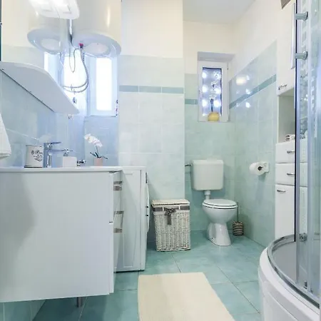 Dajana Apartman *
